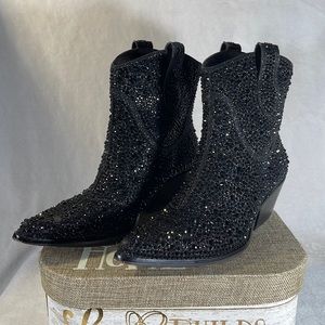 💥LAST CHANCE‼️ Jessica Simpson Black Bling boots!